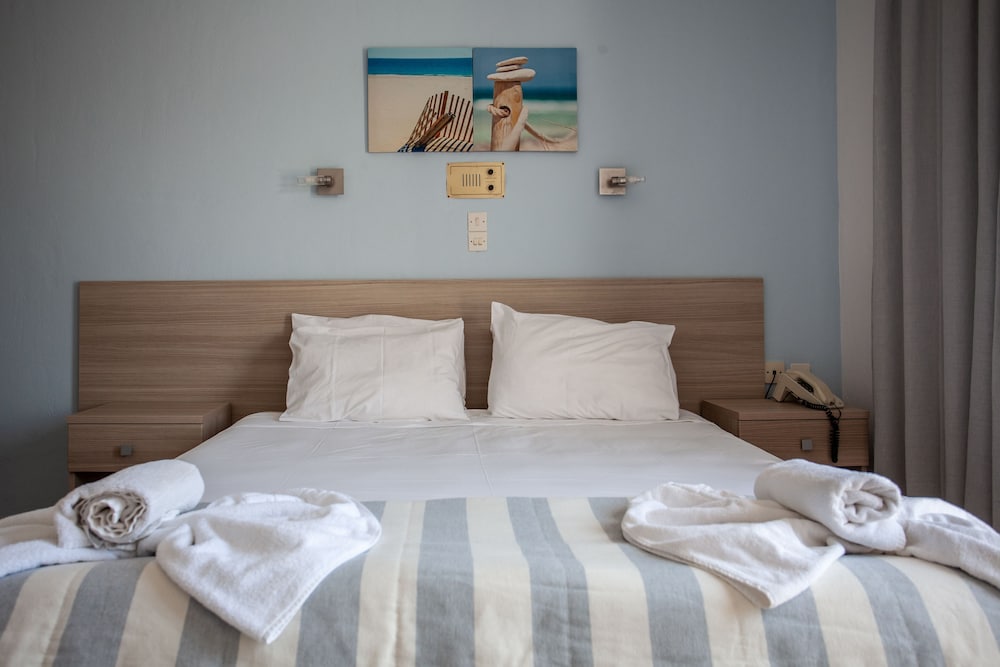 Standard Double Room, City View photo 3