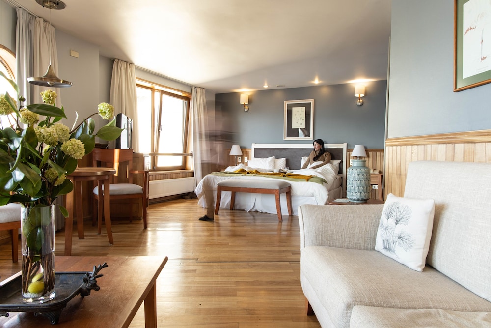 Superior Studio Suite - Photo 1
