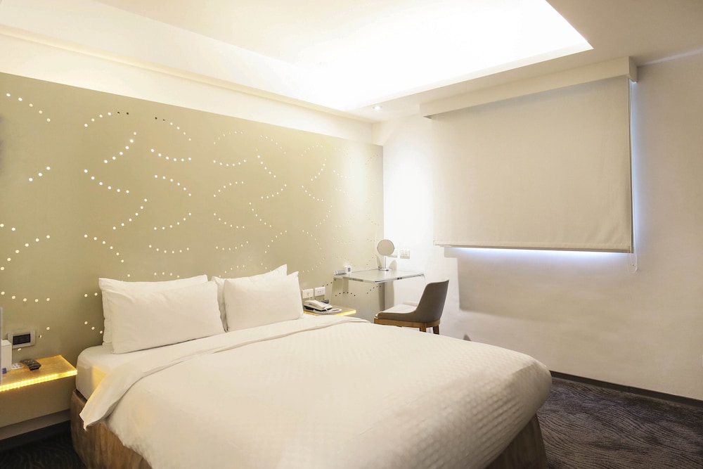 Deluxe Room - Photo 2