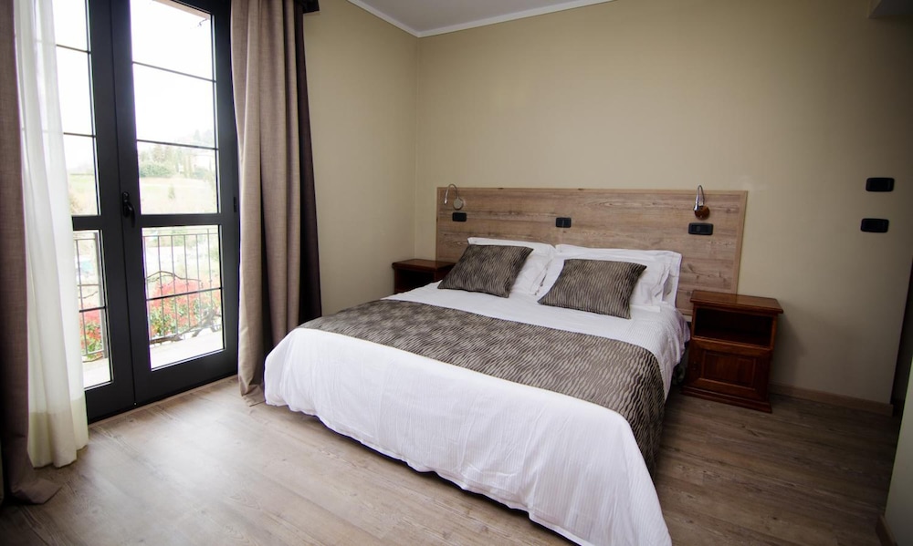 Superior Room, 1 Double Bed, Valley View - Photo 1