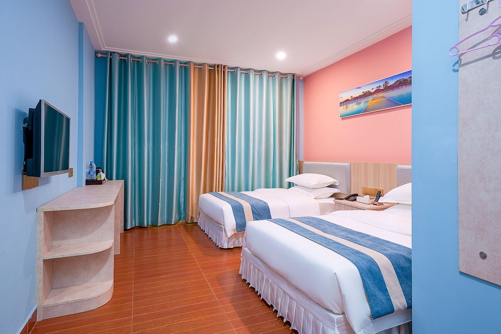 Standard Twin Room photo 2