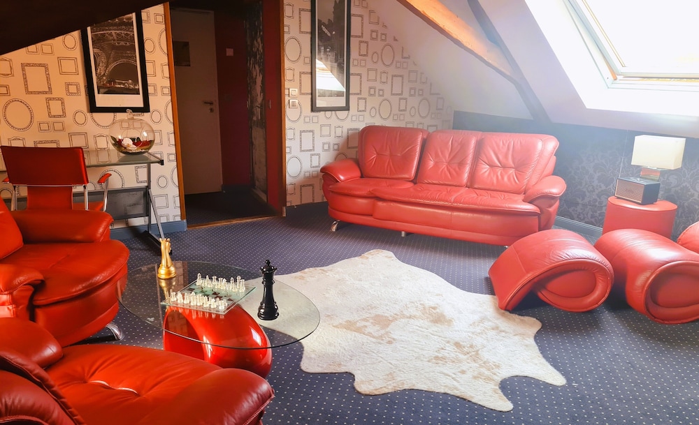 Deluxe Suite, Bathtub photo 3