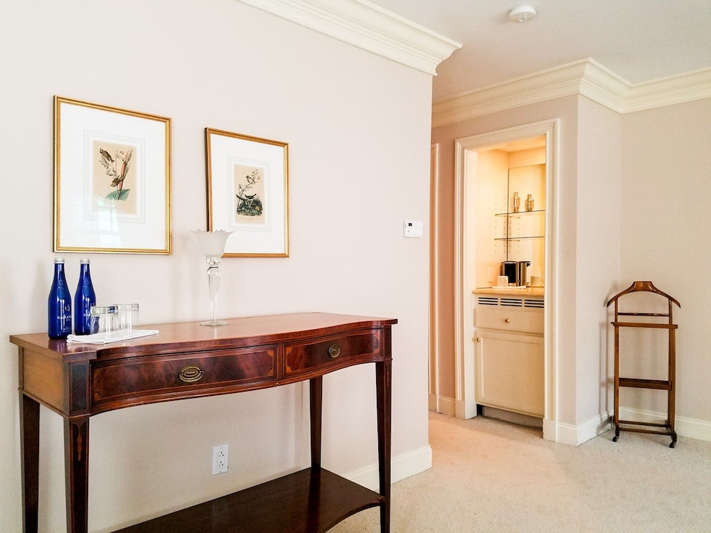 Luxury Room, 1 Bedroom, Non Smoking (Room 312) photo 3