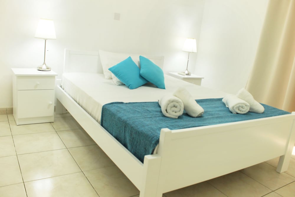Family Apartment, 2 Bedrooms photo 3