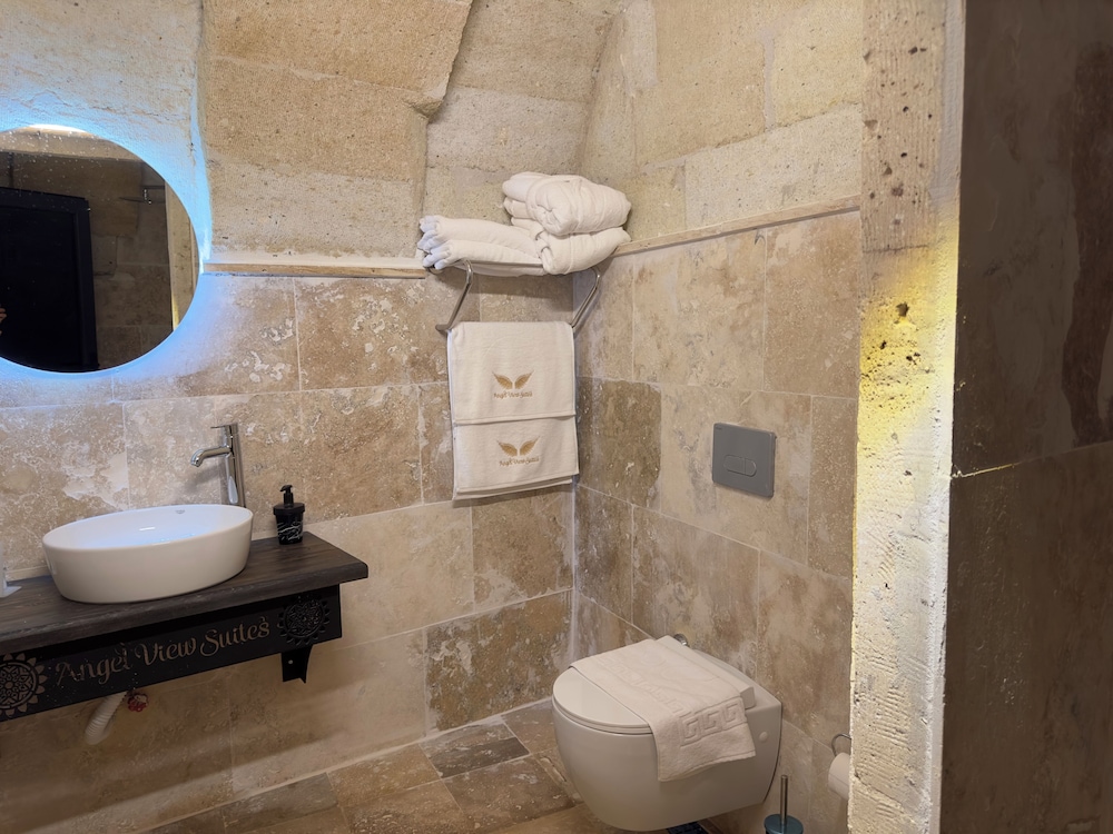 Comfort Room - Photo 4