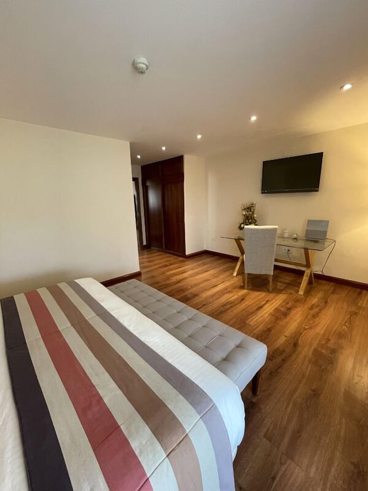 Royal Suite - Photo 8