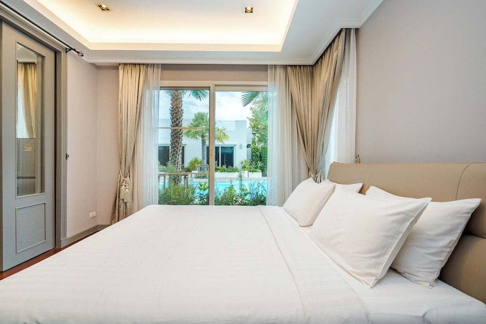 2Bedroom Sea Front King villa