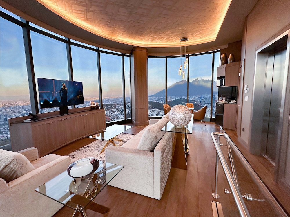 Sky Suite - Photo 2
