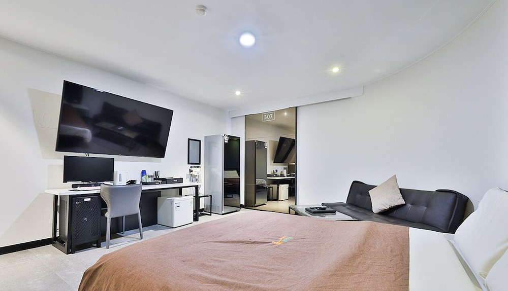 Premium Double Room - Photo 1