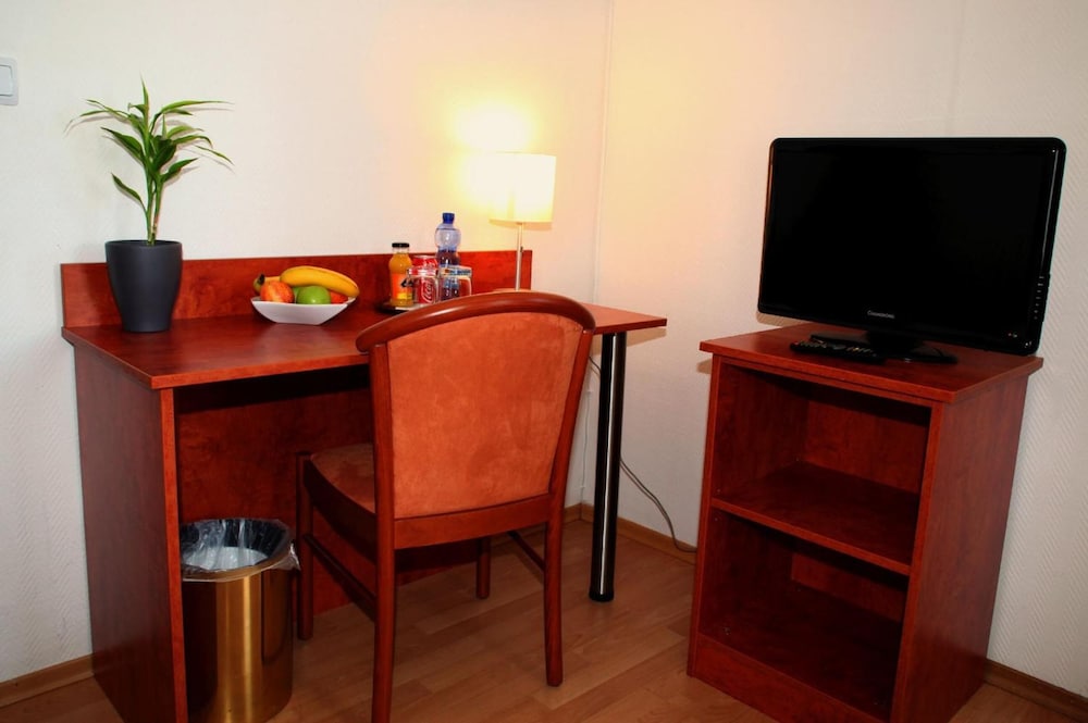Standard Twin Room, Non Smoking photo 2