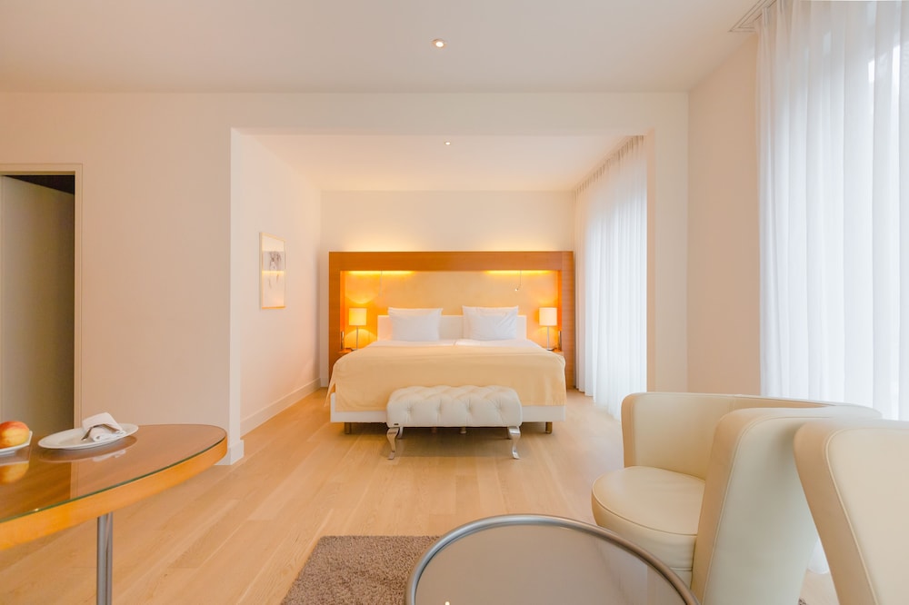 Junior Suite, City View (Street view ) - Photo 2