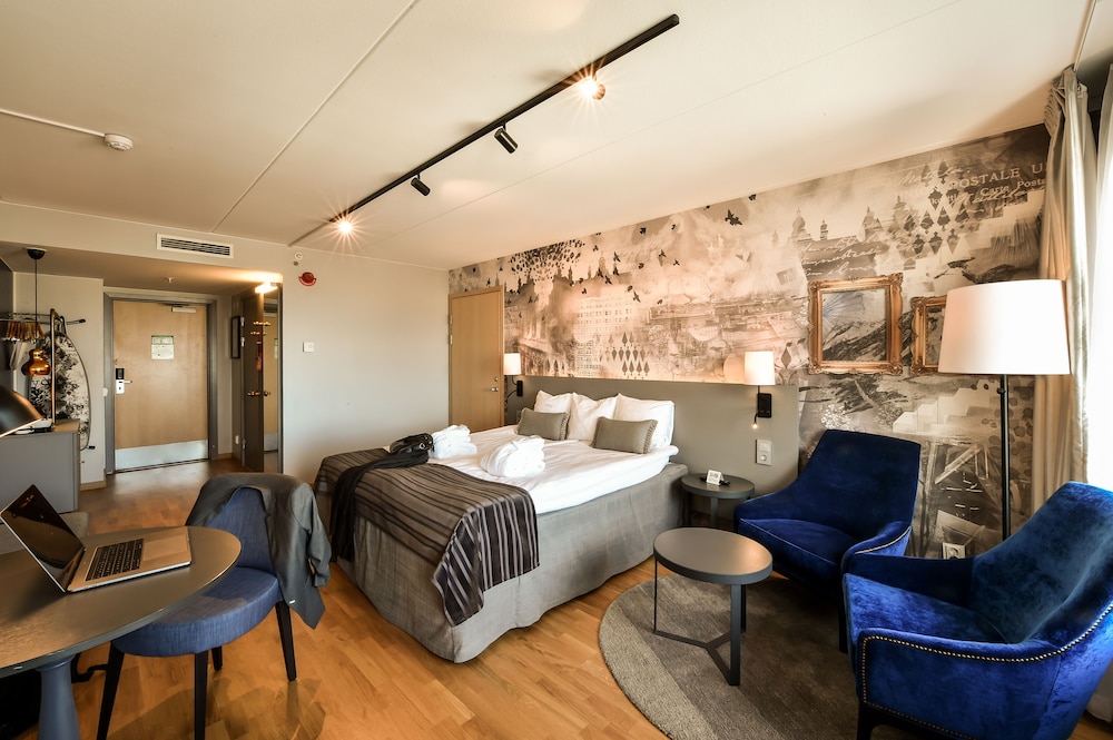 Superior Room, 1 King Bed - Photo 7