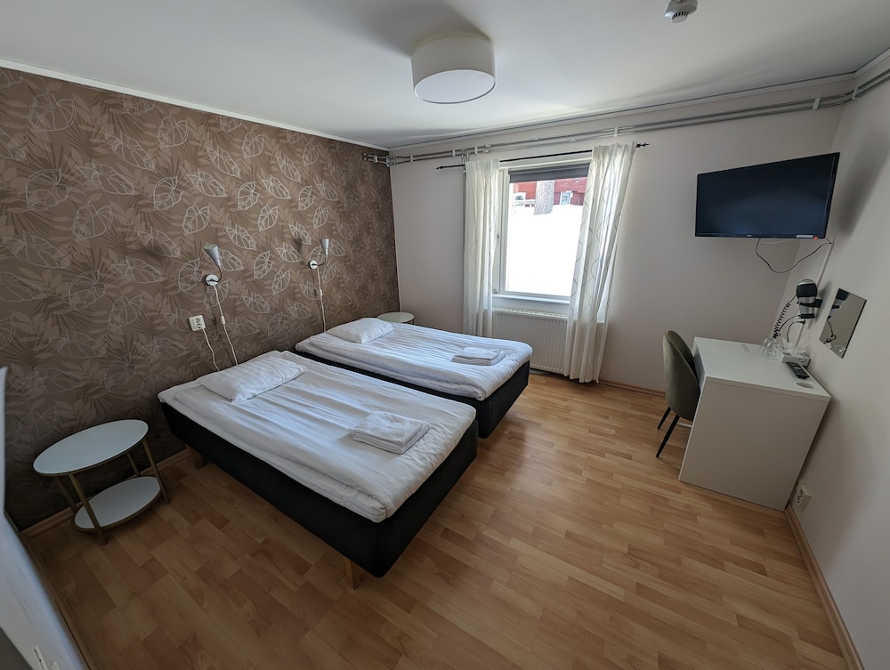 Basic Double or Twin Room photo 1