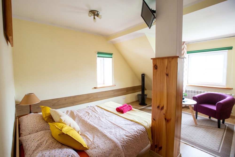 Basic Double Room, 1 Double Bed, Kitchenette photo 3