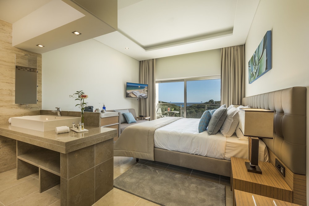 Standard Double Room, Ocean View photo 2