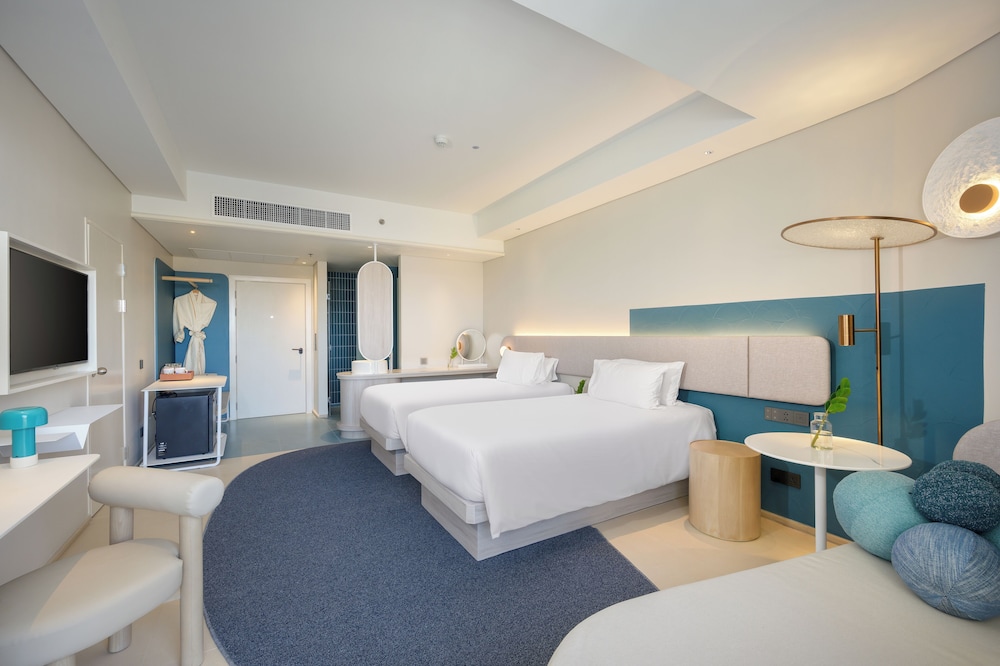 Superior Twin Room, Ocean View - Photo 1