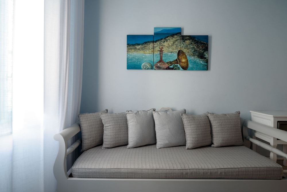 Superior Triple Caldera & Sea View - Photo 13