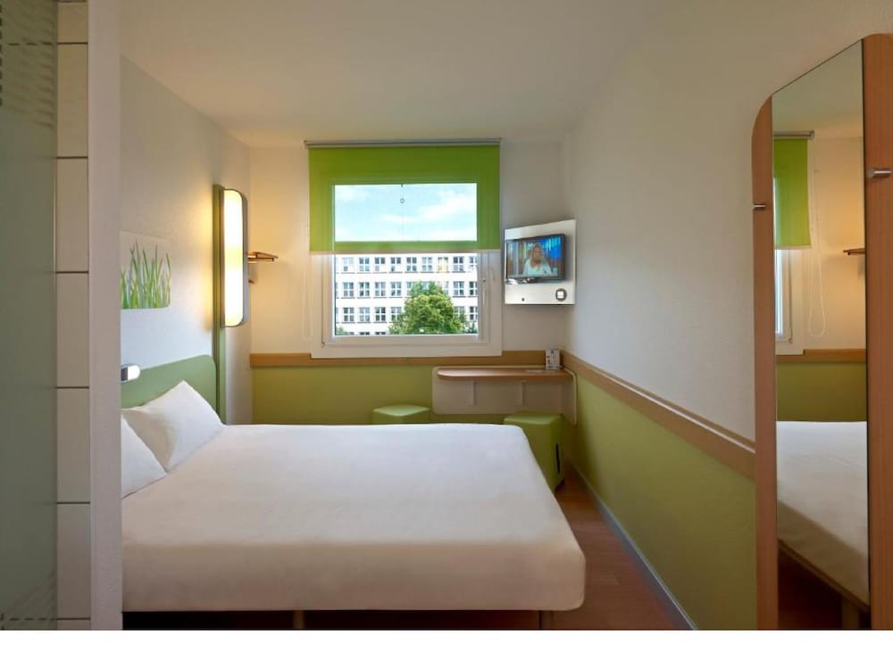 Standard Room, 1 Double Bed - Photo 5