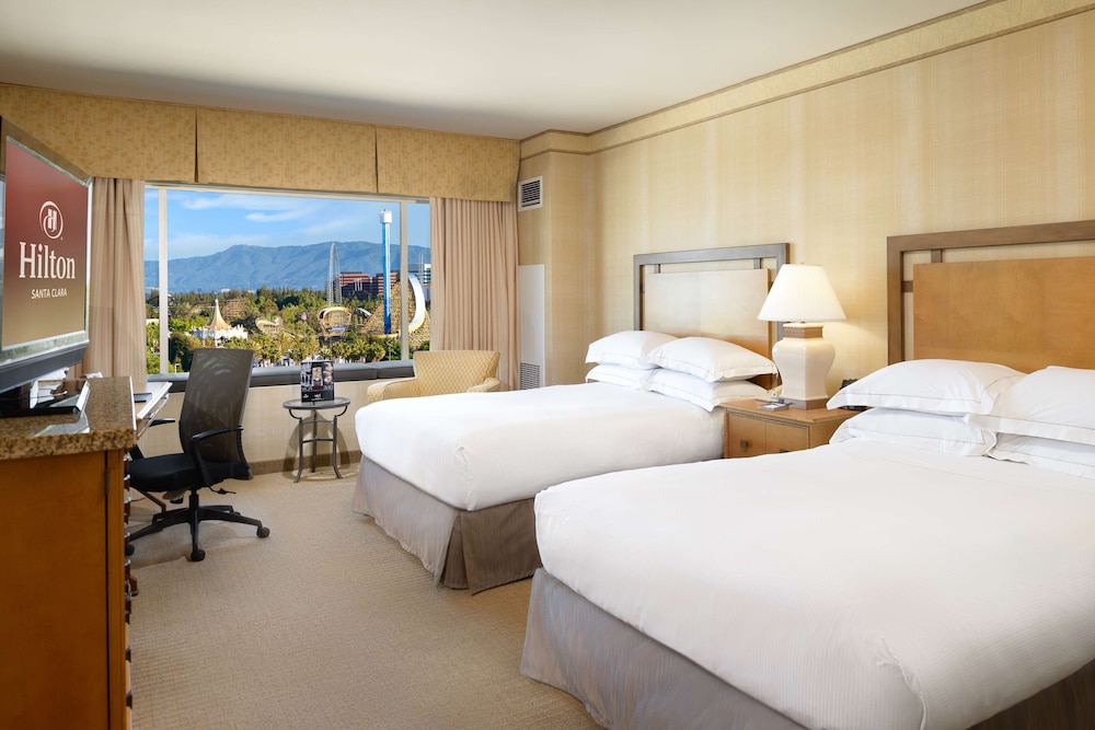 Superior Room, 2 Double Beds, Accessible, City View (Mobility Accessible, Bathtub)