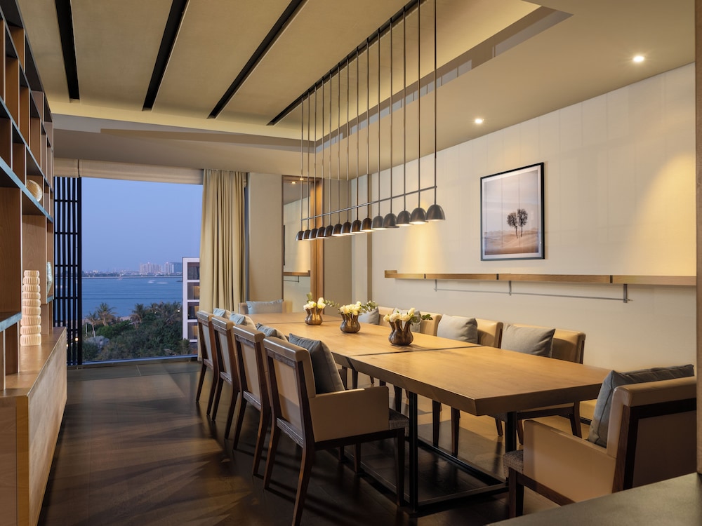 Harmony 2-Bedroom Oceanfront Presidential Suite with Comp Rainforest Experience once per stay
