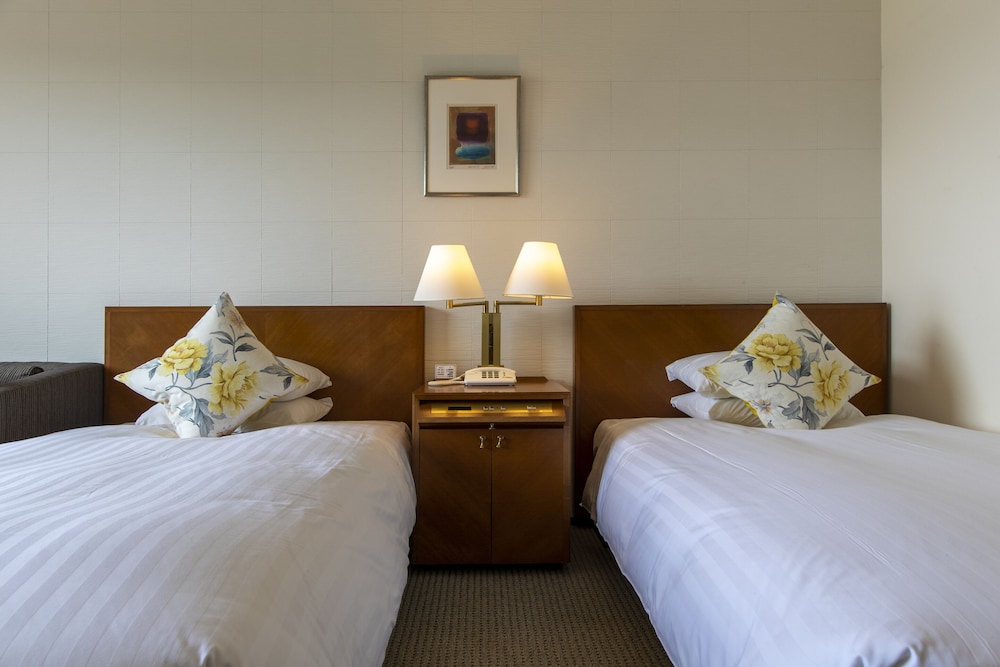 Superior Twin Room -2nd And 3rd Floor,Non Smoking,With French Dinner At 6pm - Photo 3