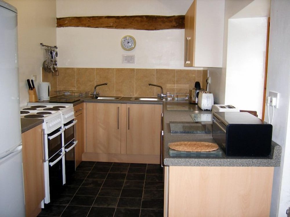 Standard House (Bunk Barn sleeps 20 - 5 bedrooms) photo 3