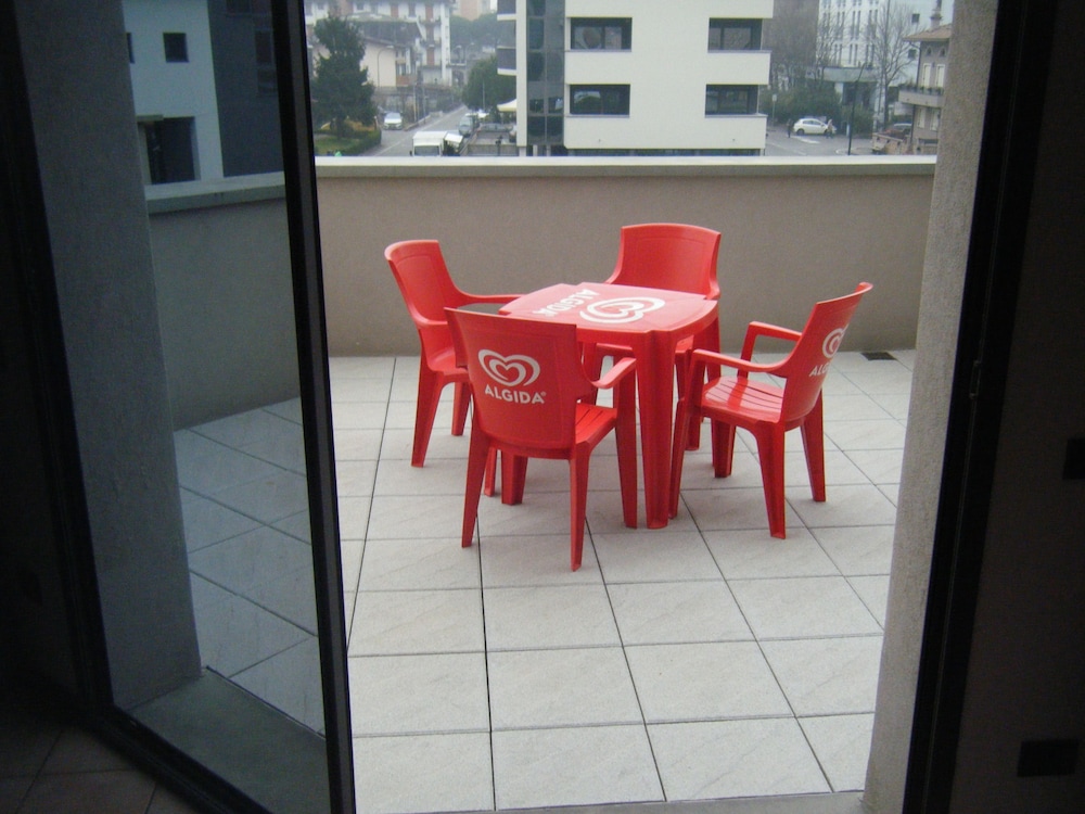 Superior Apartment, 1 Bedroom, Patio, Mountain View
