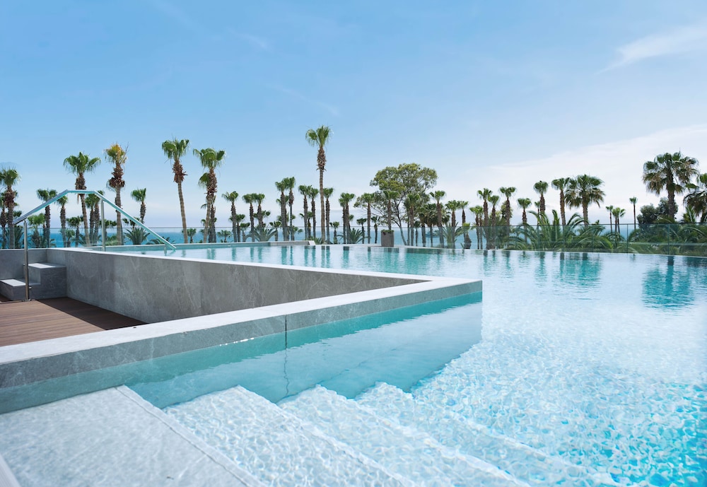 Swim Up Junior Suite - Photo 8