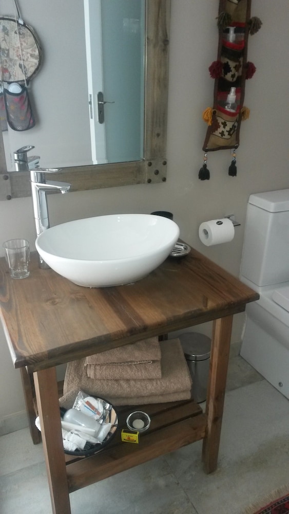 Luxury Room, 1 Bedroom (R6) photo 3