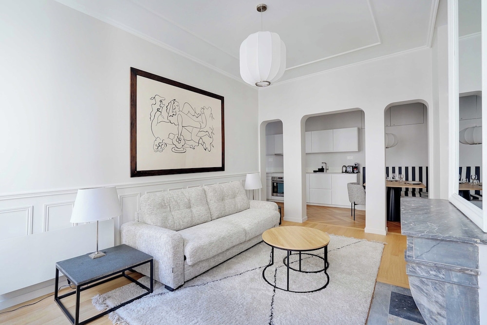 Apartment photo 3