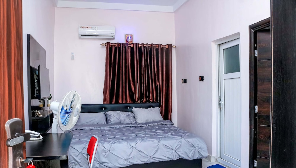 Economy Studio Suite