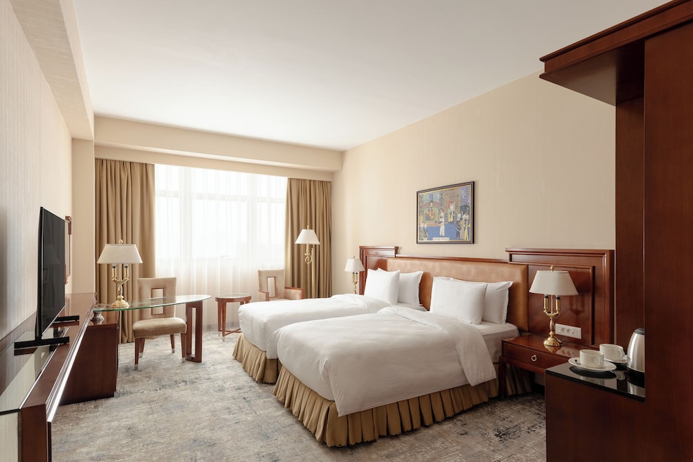 Deluxe Twin Room Mobility Accessible