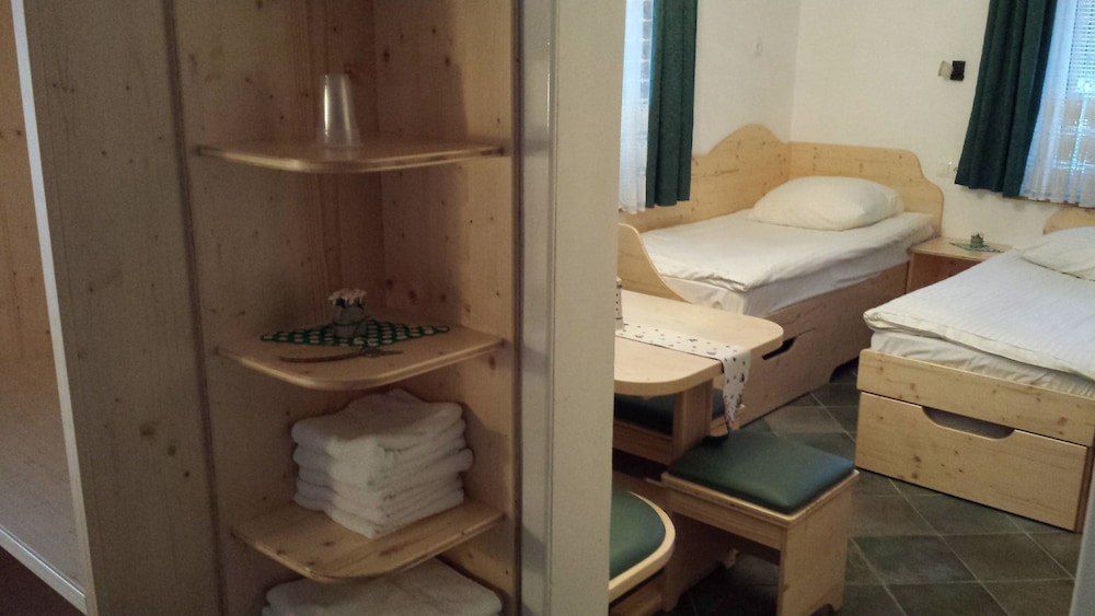 Standard Apartment, 2 Bedrooms, Kitchenette photo 3