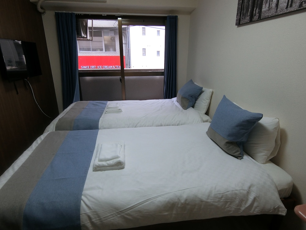 Basic Twin Room