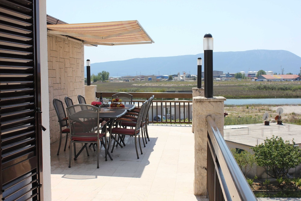Triple Room (Triple Room with Balcony) photo 3