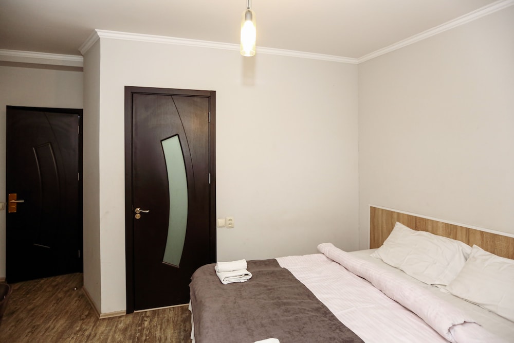 Standard Double or Twin Room photo 2