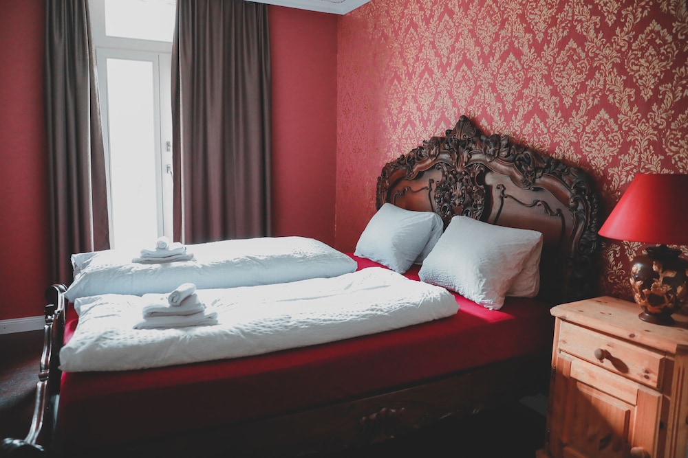 Romantic Double Room, Private Pool, Mountain View photo 1