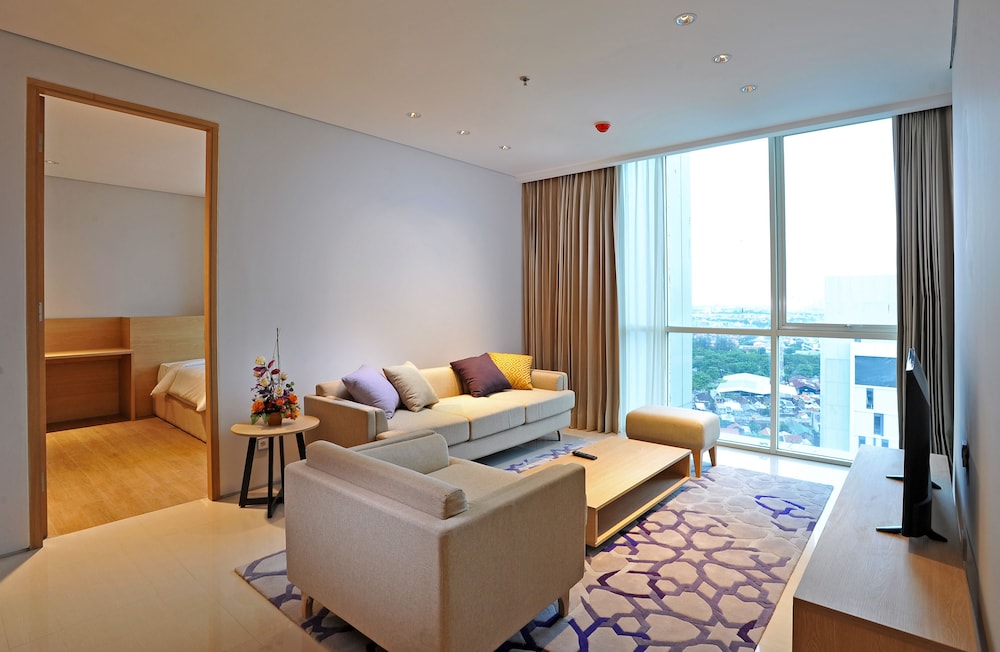Apartment (Marvelous Room)