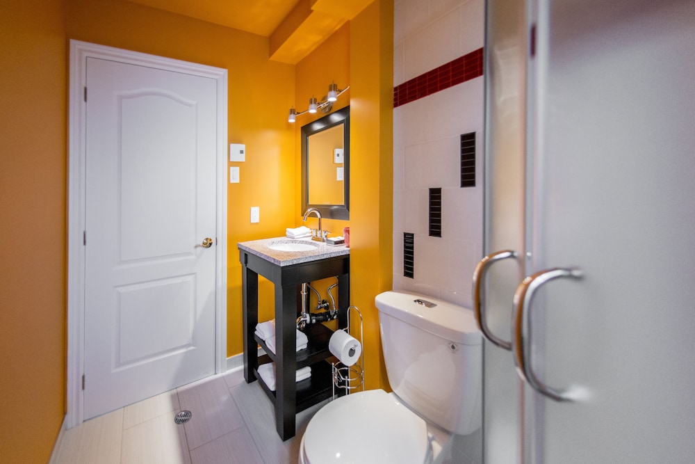 Superior Room, 1 Queen Bed, Non Smoking, Jetted Tub