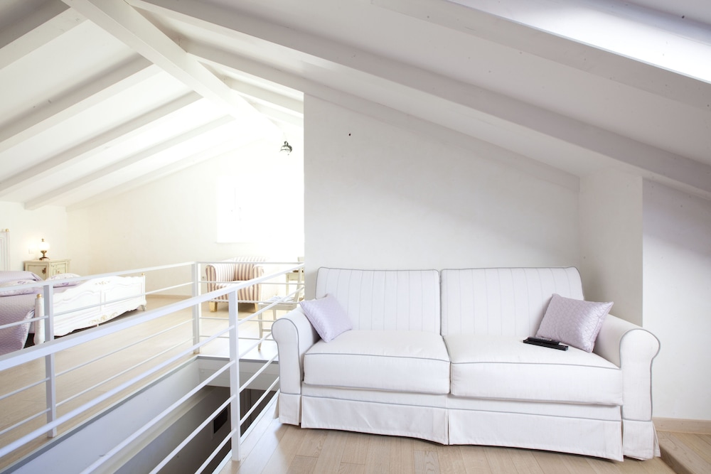 Superior Apartment - Photo 2