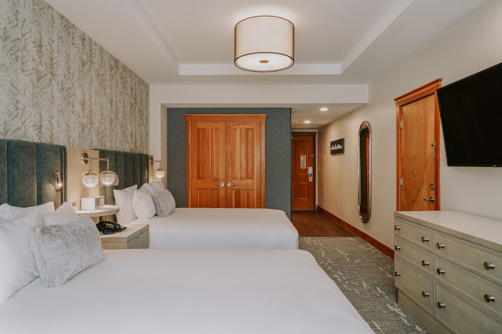 Room, 2 Queen Beds (Summit) - Photo 5
