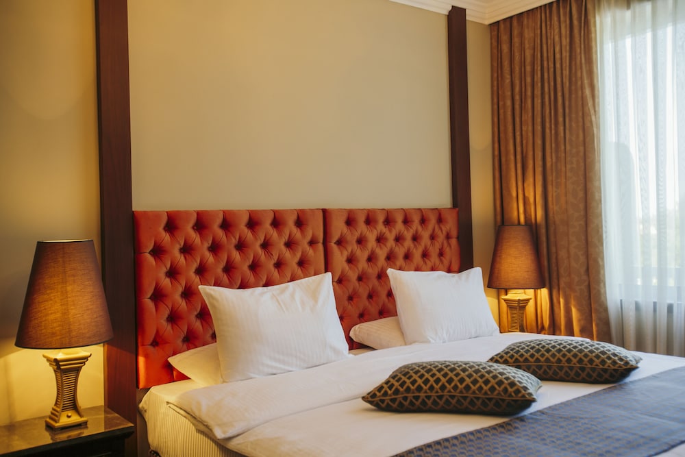 Deluxe Double or Twin Room, City View