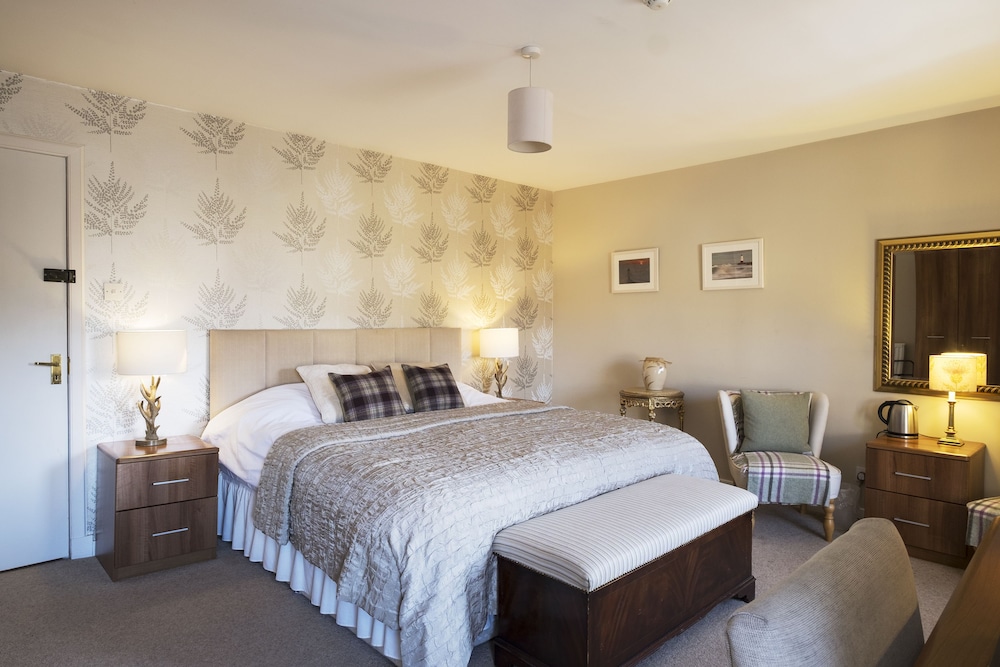 Standard Double or Twin Room photo 3