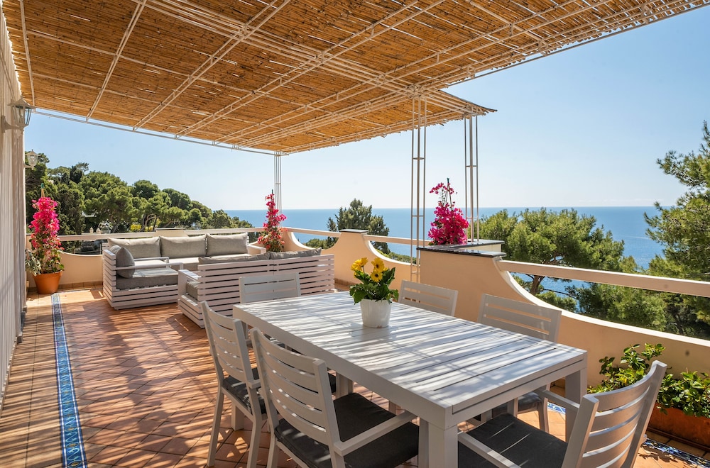 Panoramic Penthouse, 2 Bedrooms, Sea View, Tower photo 3