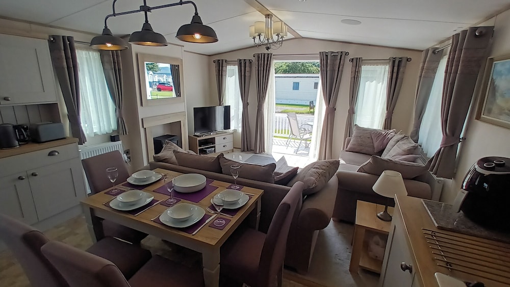 Mobile Home, 2 Bedrooms (Binka) photo 1