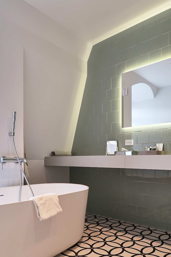 Junior Suite - Photo 7