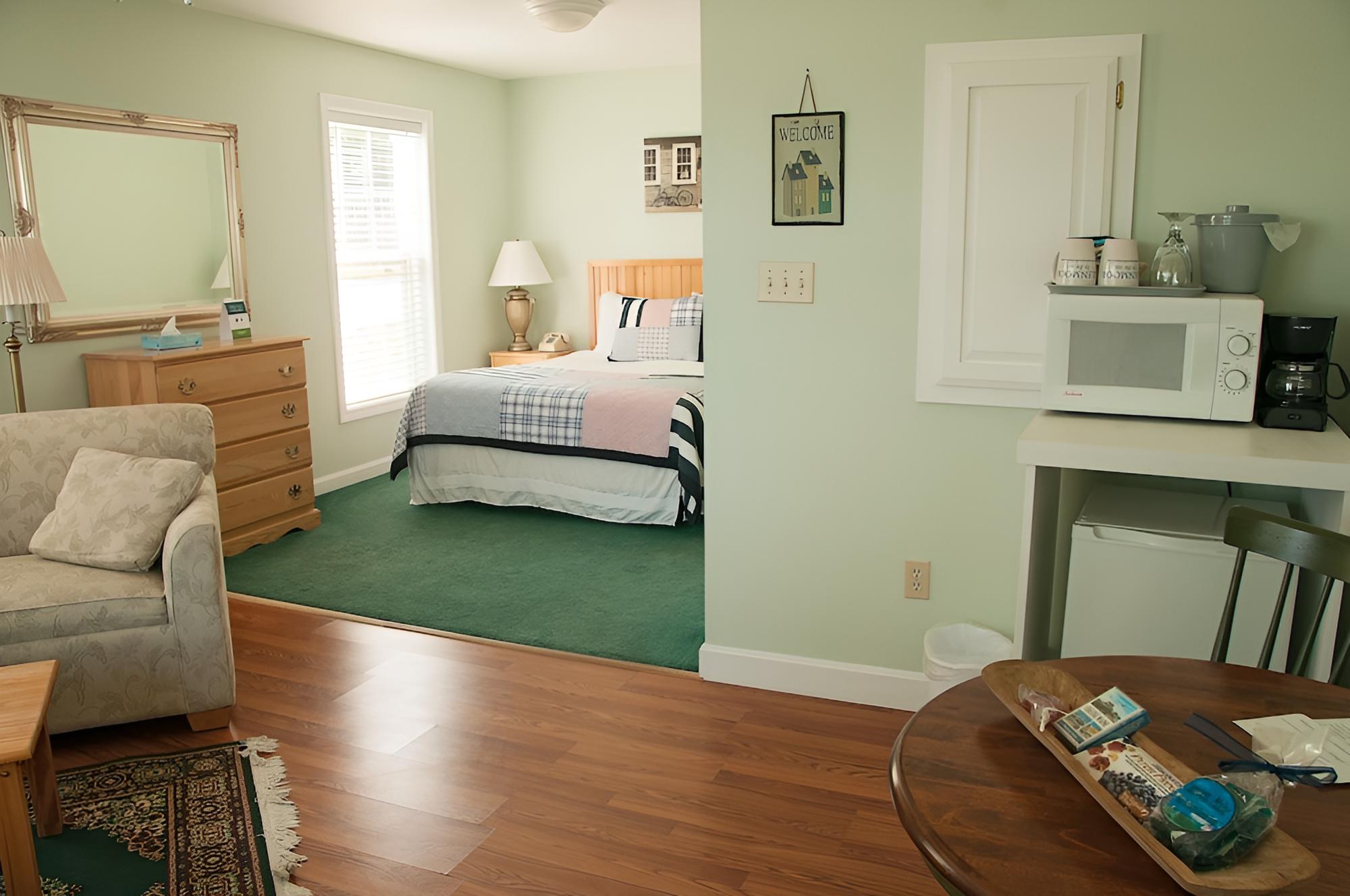 Oceanview Cottage, 1 Queen, Sofa Bed photo 1