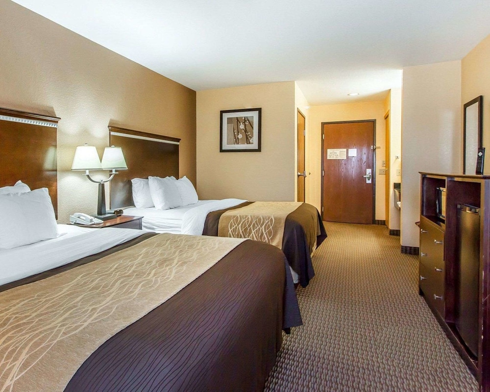 Room, 2 Queen Beds, Accessible, Non Smoking photo 1