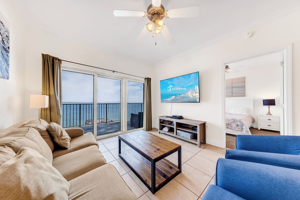 Comfort Condo, 2 Bedrooms, Balcony, Partial Ocean View