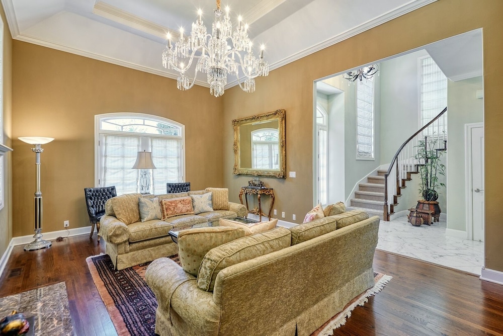 House, 4 Bedrooms